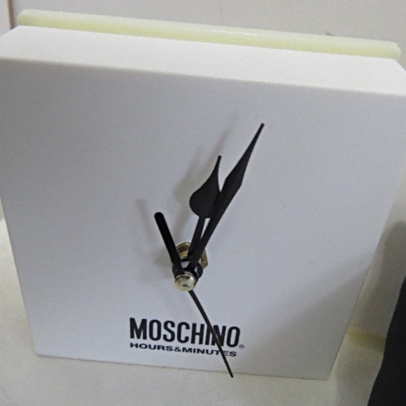 90s Moschino Hours & Minutes Watch and Desk Clock - “I Love 70” - Picture 7 of 9